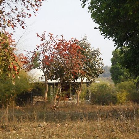 Renest Bandhavgarh Meadows Hotel Tāla Екстериор снимка